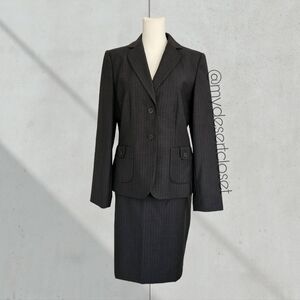 Calvin Klein White Label Pinstripes Skrit and Balzer Bussines Classic Suit